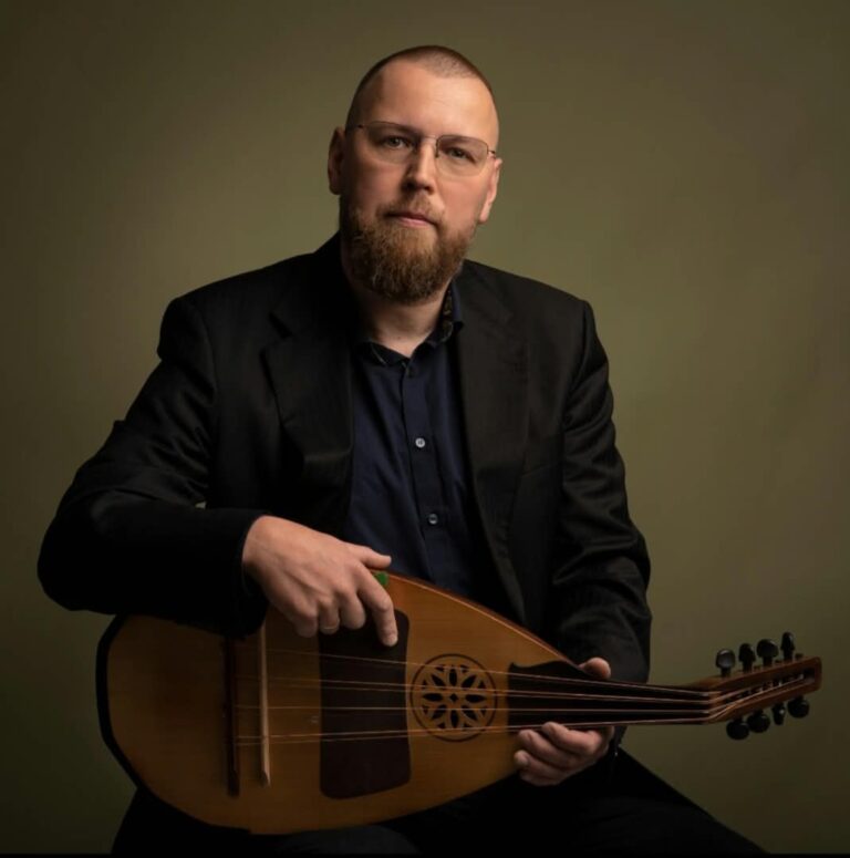 László Németh z kobozem